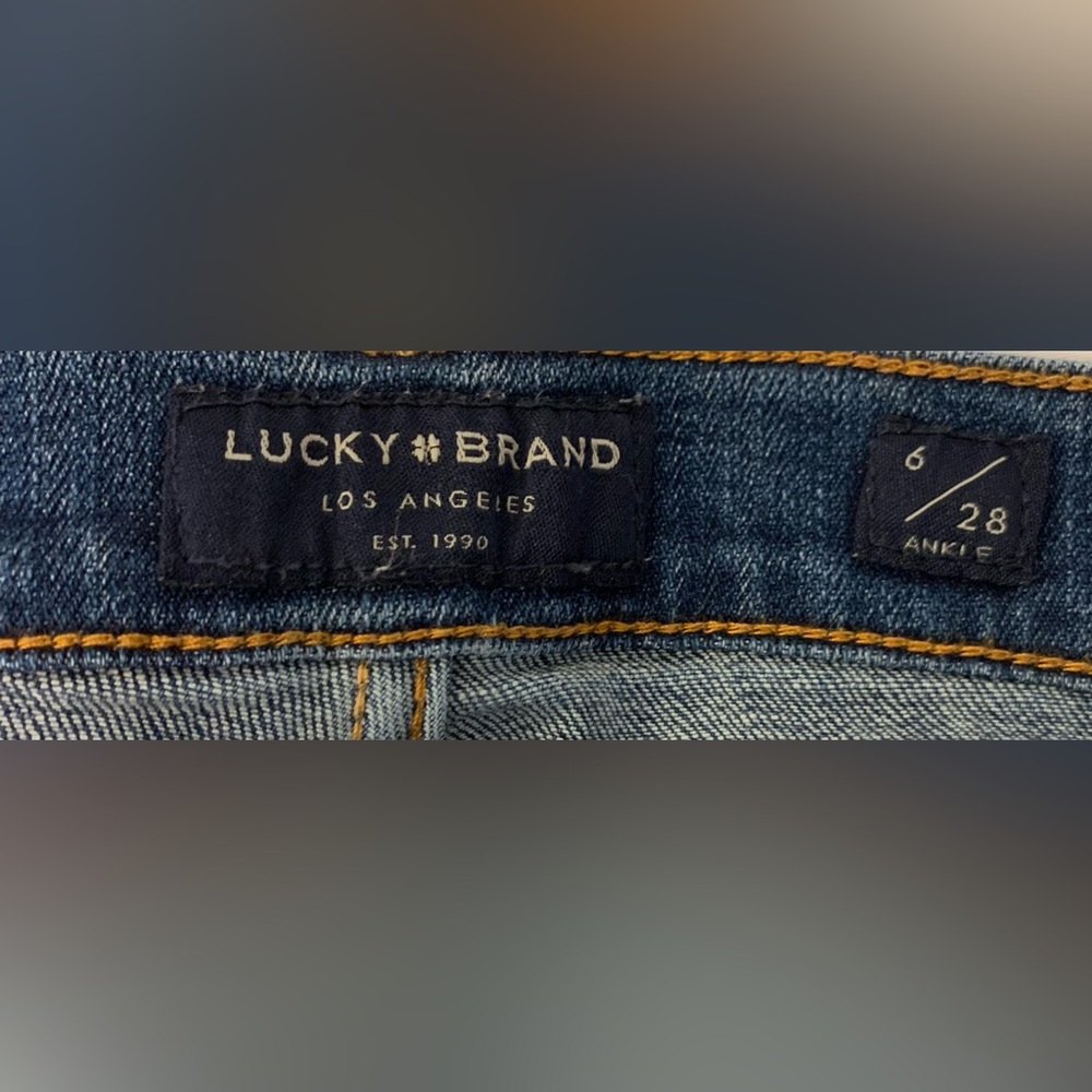 Lucky Brand Classic Blue Jeans